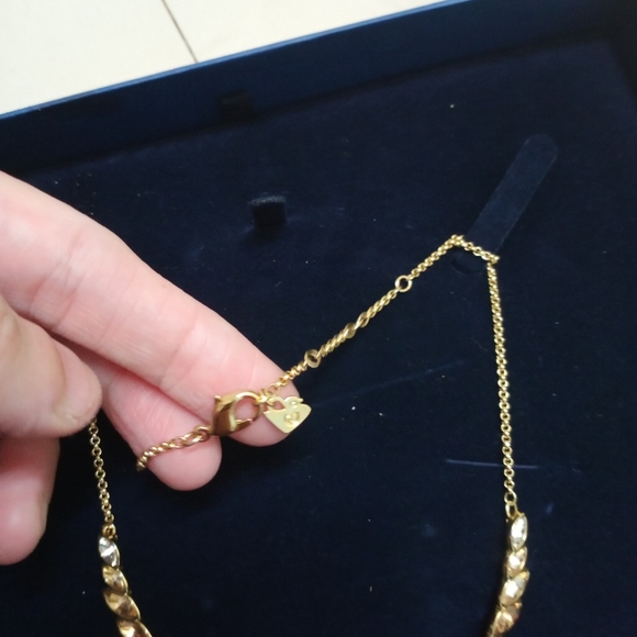Brand new Swarovski neck set - Picture 5 of 7